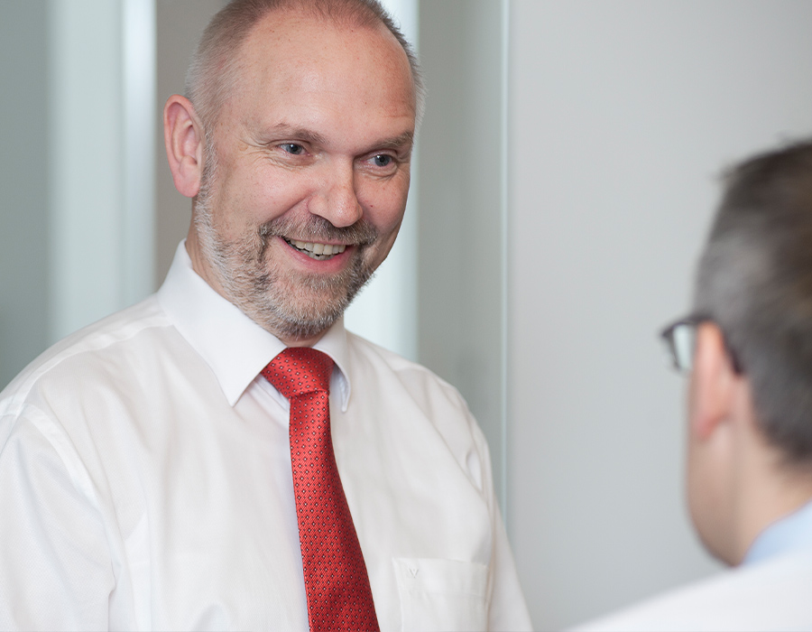 Dr. Jürgen Temme ADVOS Rechtsanwalt Düsseldorf Dr. Jürgen Temme im Gespräch